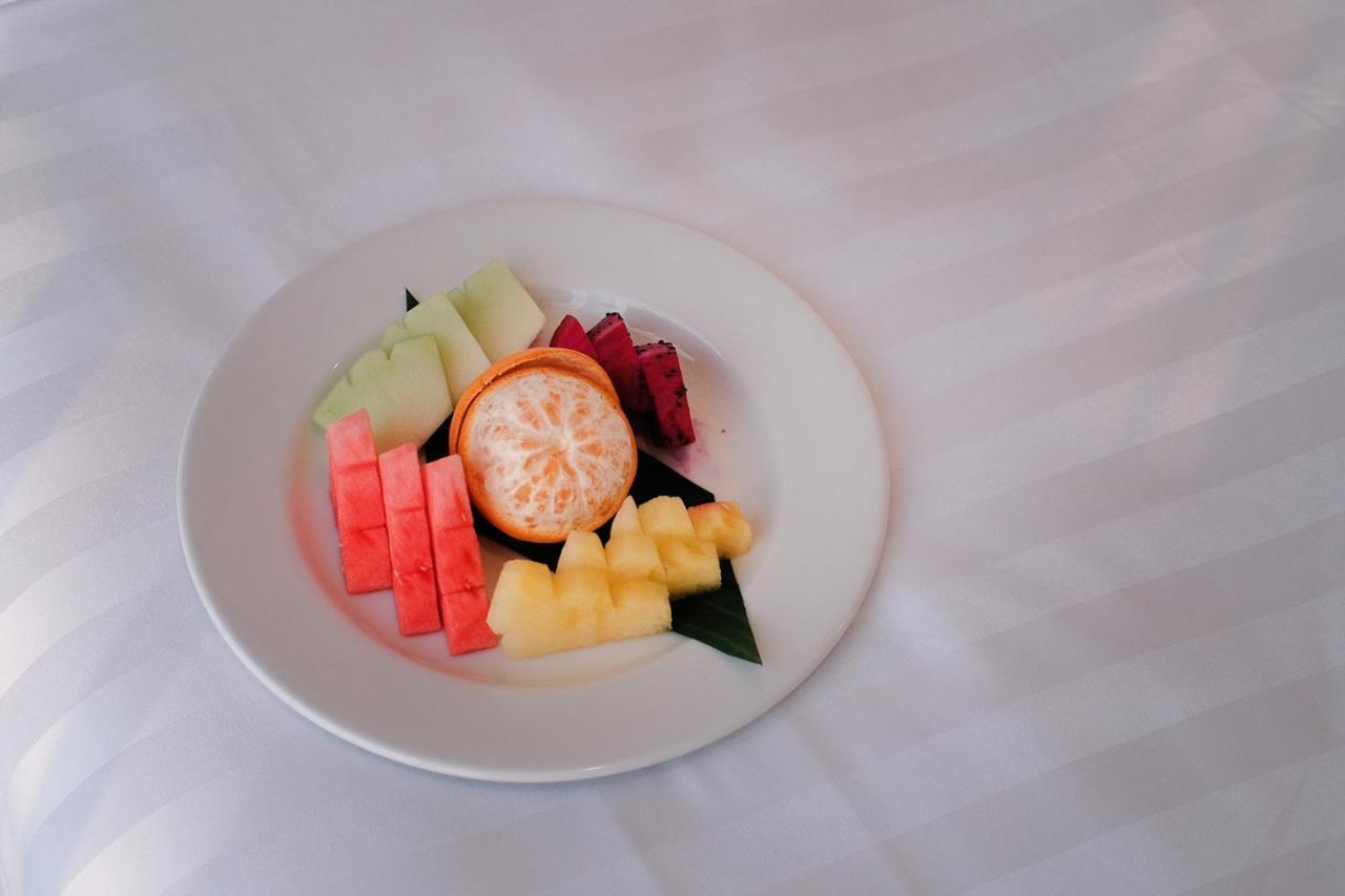 Azana Style Hotel Bandara Jakarta ทังเกอรัง ภายนอก รูปภาพ