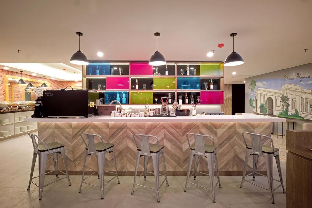 Azana Style Hotel Bandara Jakarta ทังเกอรัง ภายนอก รูปภาพ