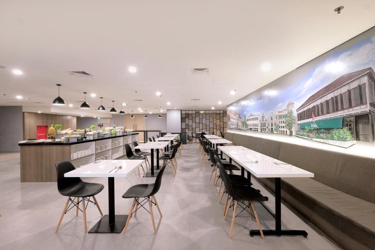 Azana Style Hotel Bandara Jakarta ทังเกอรัง ภายนอก รูปภาพ