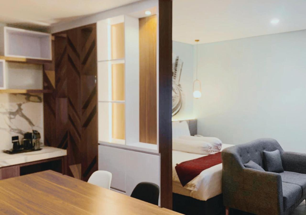 Azana Style Hotel Bandara Jakarta ทังเกอรัง ภายนอก รูปภาพ